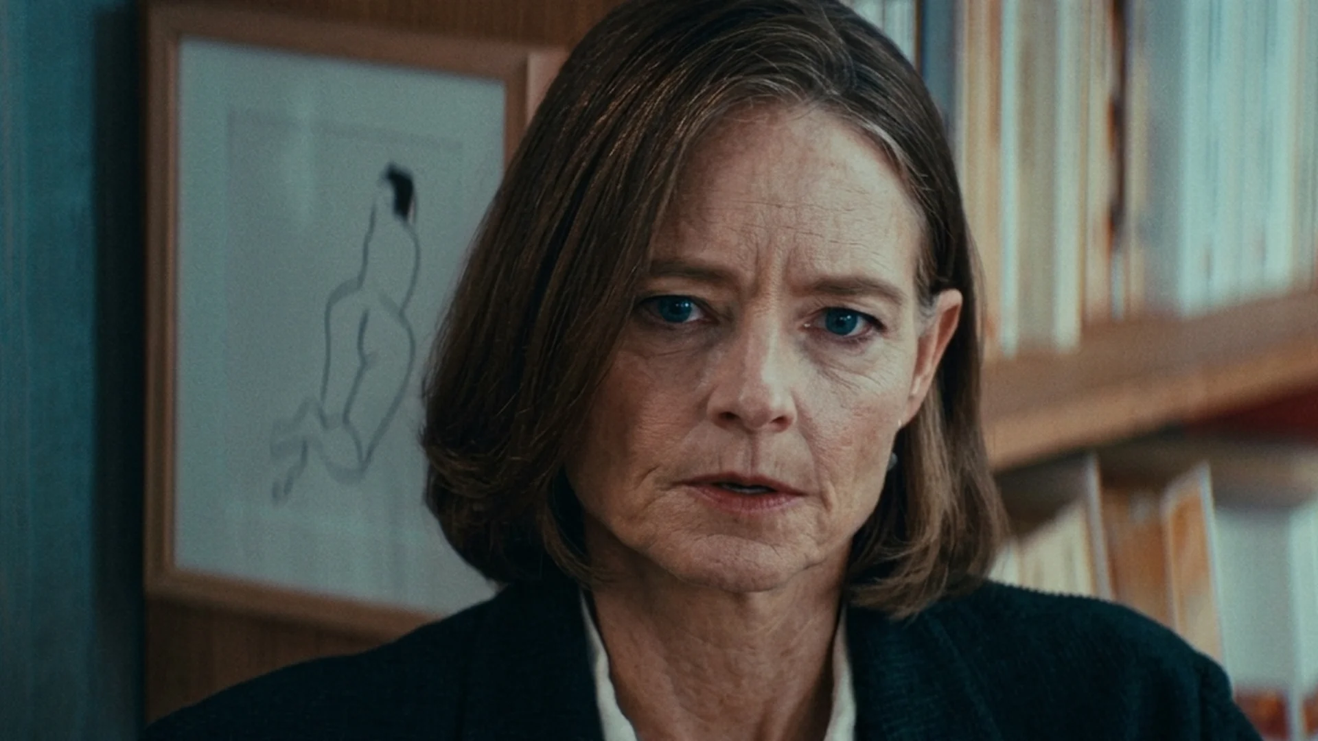 Jodie Foster as psychoanalyst Lilian Steiner in a book lined study in A Private Life