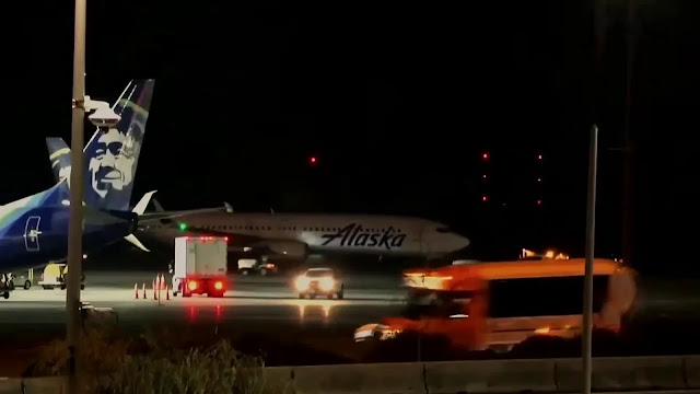 An Alaska Airlines Boeing 737 at night in Freefall: A Reckoning for Boeing