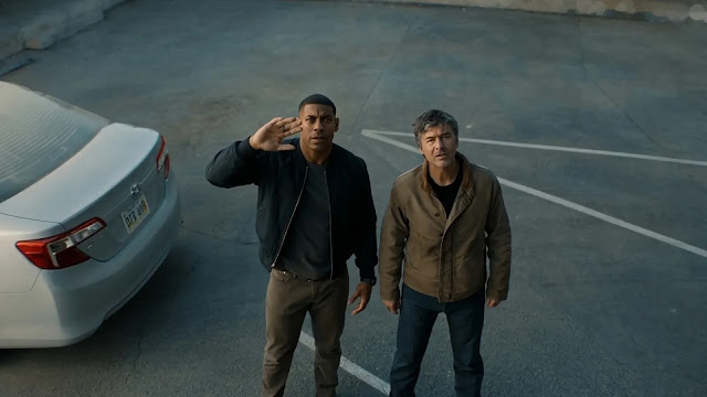 John Stewart (Aaron Pierre) and Hal Jordan (Kyle Chandler) in Lanterns